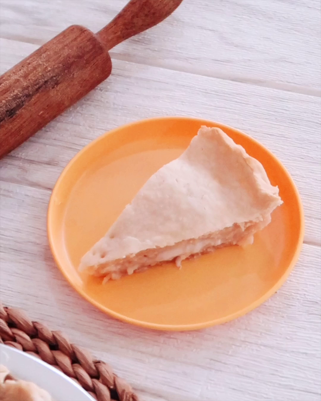 This buko pie is sweet, creamy, and deliciously filling! 🥧