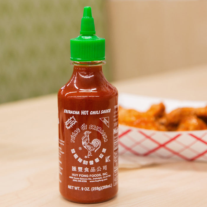 Huy Fong Sriracha Hot Chili Sauce 9oz